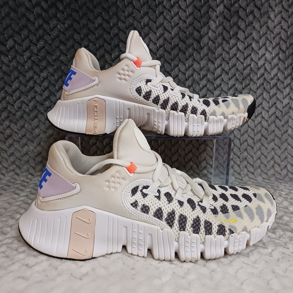 Nike Metcon 4 Printed White Black Women's Training Running Sneakers Shoes Sz 8.5